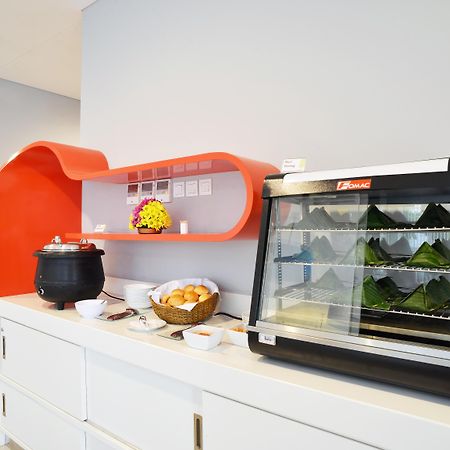Pop! Hotel Kemang Jakarta Luaran gambar