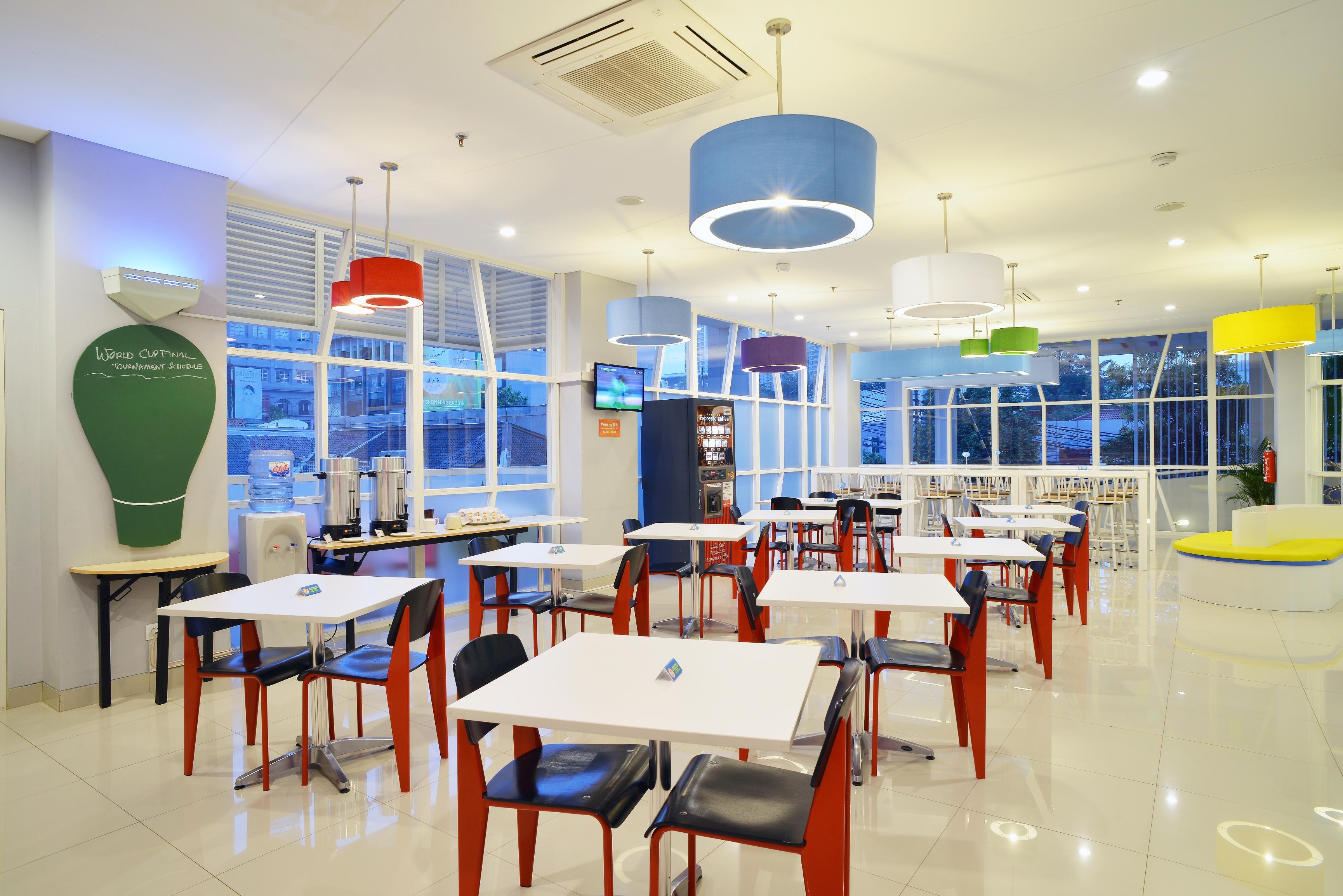Pop! Hotel Kemang Jakarta Luaran gambar