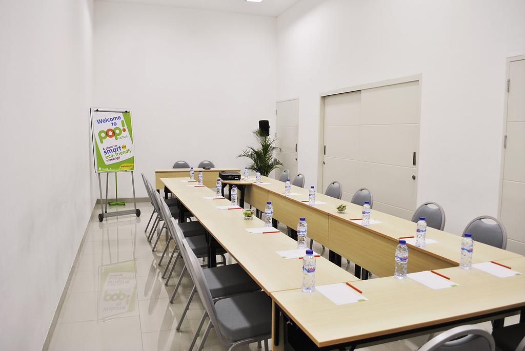 Pop! Hotel Kemang Jakarta Luaran gambar