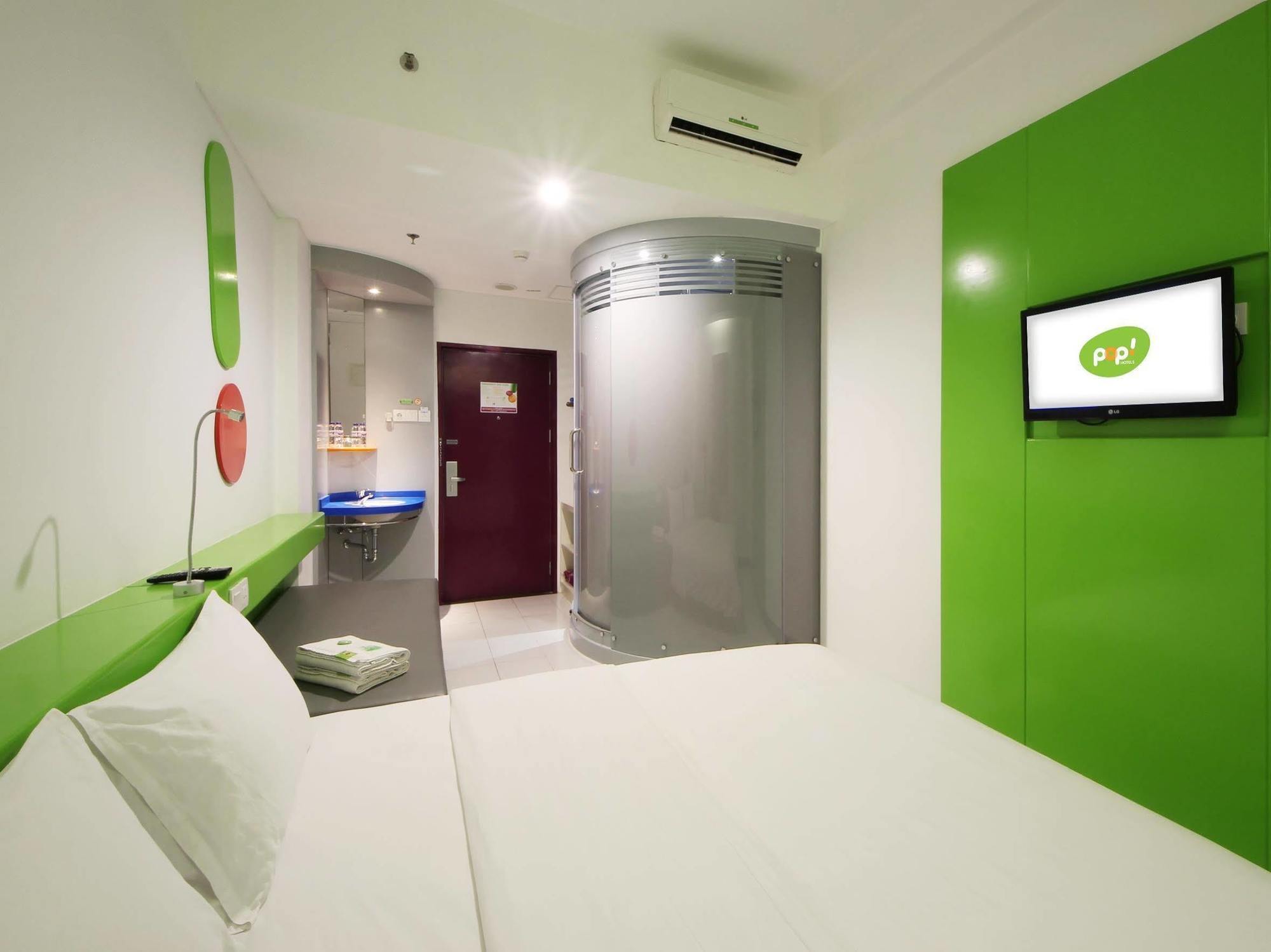 Pop! Hotel Kemang Jakarta Luaran gambar